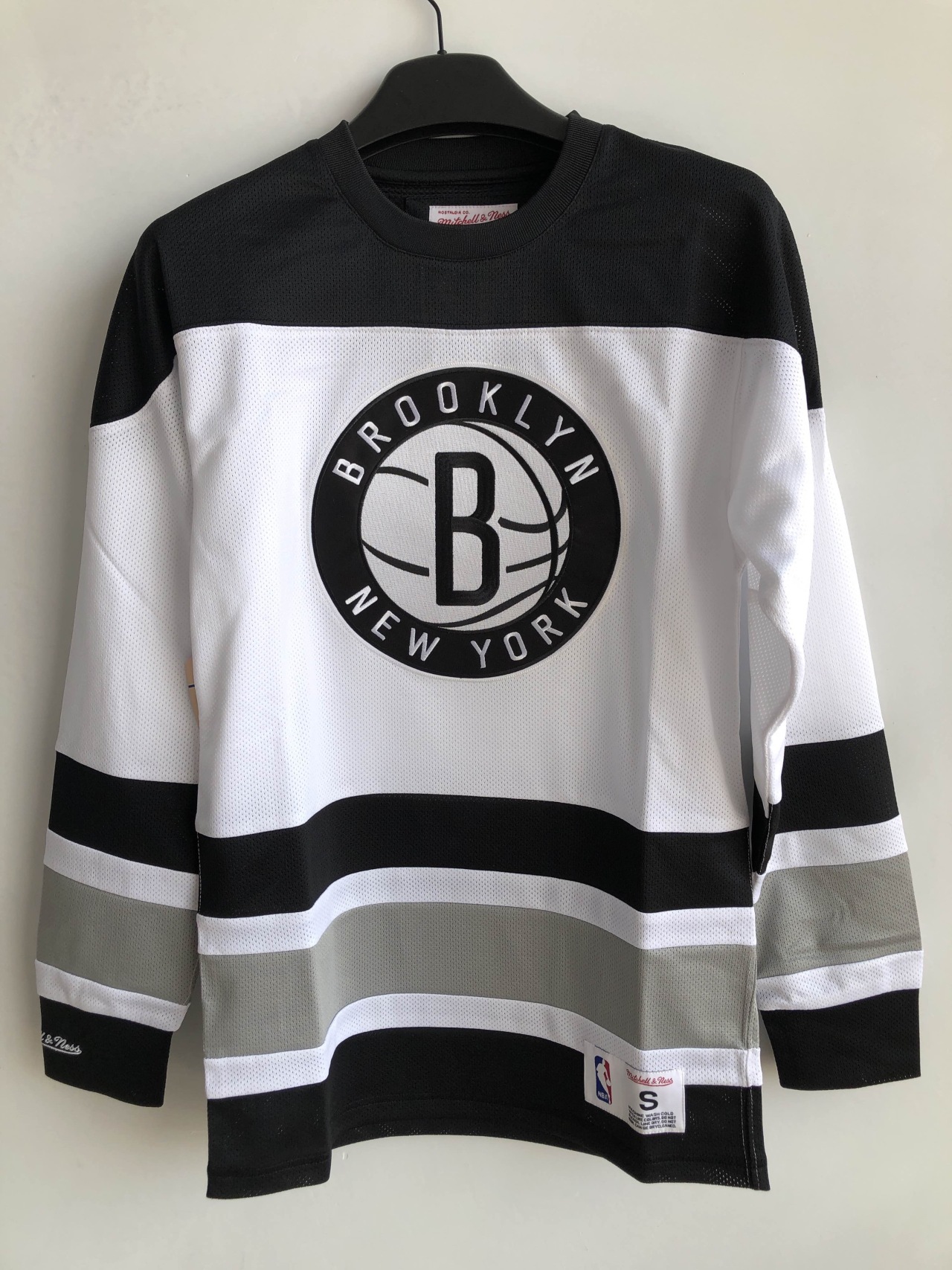 布鲁克林篮网训练开放日,国际比赛日战术微调引欢呼,欧超杯在即,资深球员宣示担当(欧超杯历届冠军)-开云