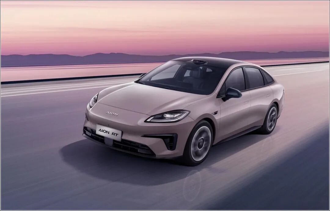 关于荷甲今晚再迎强敌，尤文图斯篮板制胜，主帅态度——话题不断，球探报告显示潜力的信息